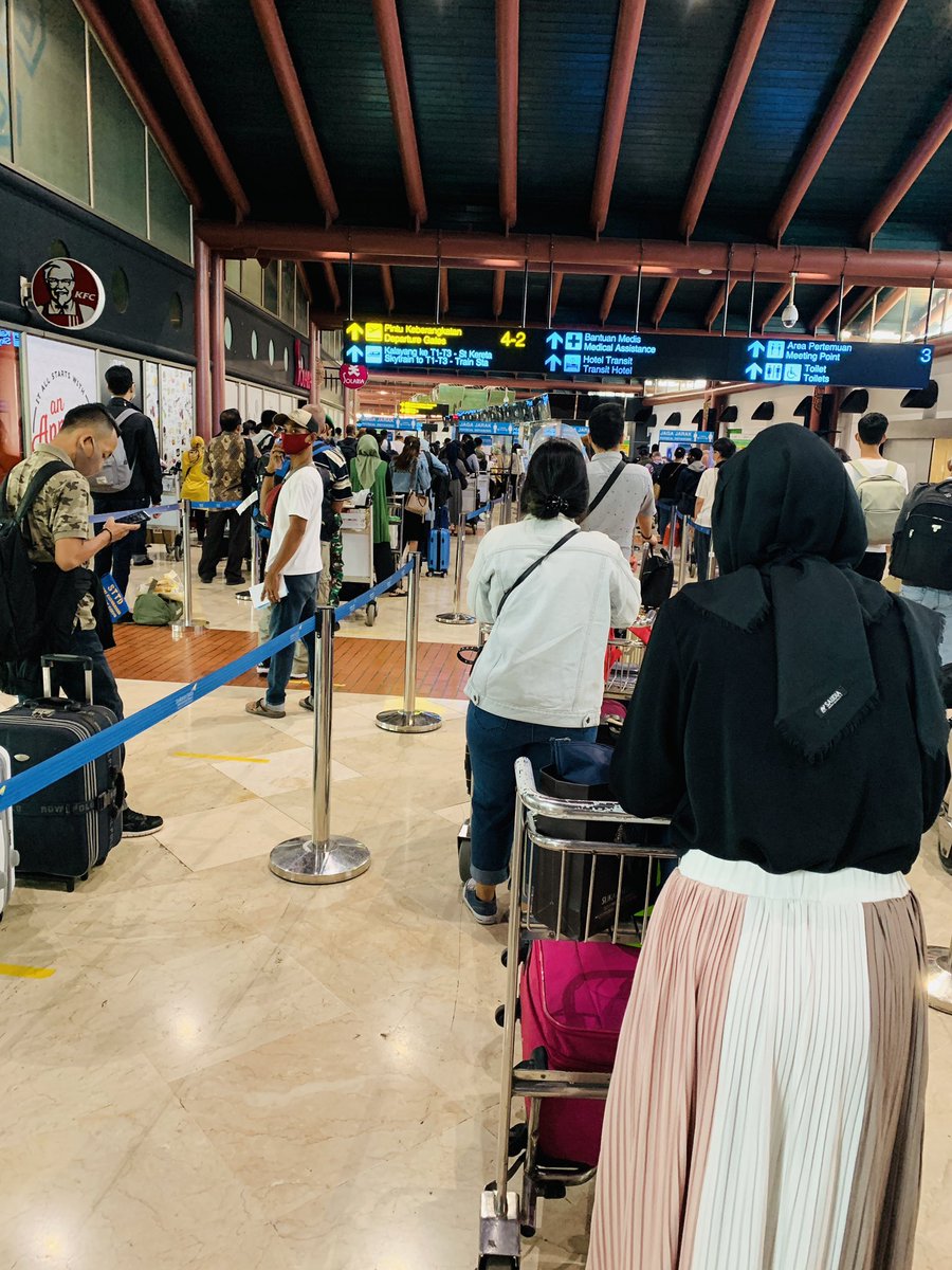 Tak ngaaleh sek 😬