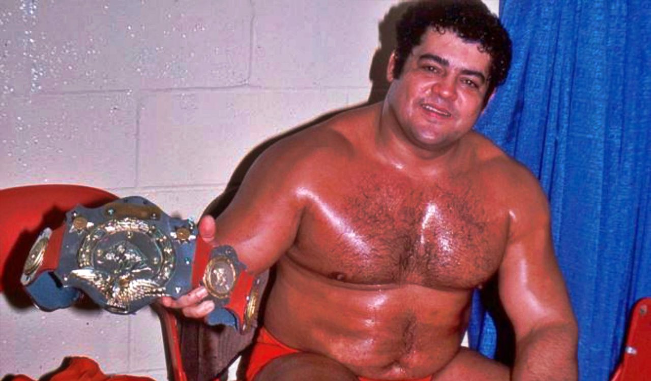 Lucha Libre Online on Twitter: "El integrante del Salón de la Fama de la WWE, el puertorriqueño Pedro Morales, posee aún el récord de la mayor cantidad de días acumulados con el