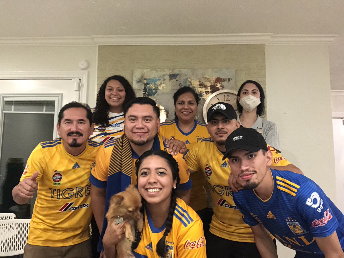 LuisJuarezTX's tweet photo. No hay mejor manera para celebrar mis 29 años. ¡Vamos Tigres! Saludos desde Dallas, TX! @GOLAZODEPABLO @profebraca @TUDNUSA https://t.co/9Vck1A5jpp