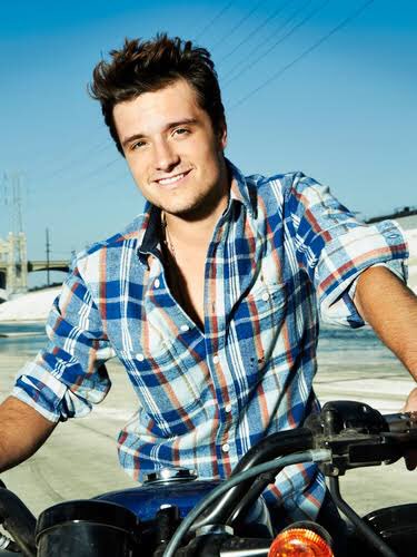 16) Josh Hutcherson