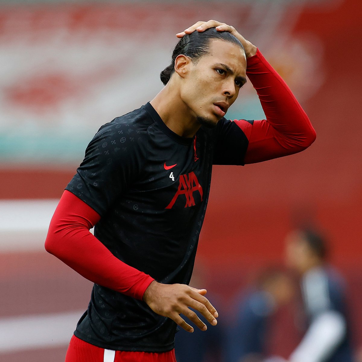 goal's tweet photo. Van Dijk has now made two errors leading directly to a goal in his last four Premier League games - more than he registered in his first 154 appearances in the competition 😳 https://t.co/c65SP5yXSb