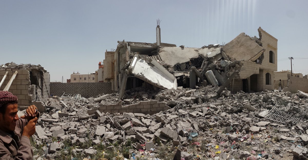 Look at this house.NO evidence of fragmentation and NO DAMAGE to the adjoining buildings.A PERFECT precision airstrike.