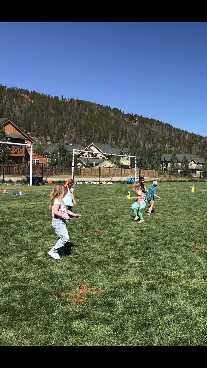 chorvath123's tweet photo. Teaching PE outside...Gotta love Colorado weather! Warm sun one day, cold snow the next. The kindergarteners and 1st graders were amazing! #ubehawks https://t.co/pdH5GjyxGz