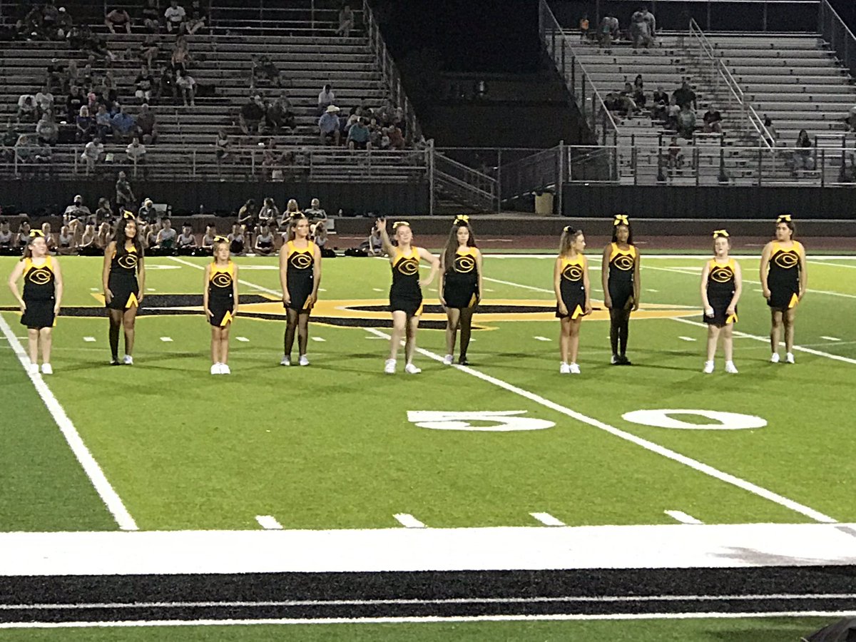 MarciJ1's tweet photo. Had the pleasure of watching the 5th/6th CISD football players and cheerleaders. They did an outstanding job!  @CISDNobleReed  #teacherproud https://t.co/dGPmbySIYv