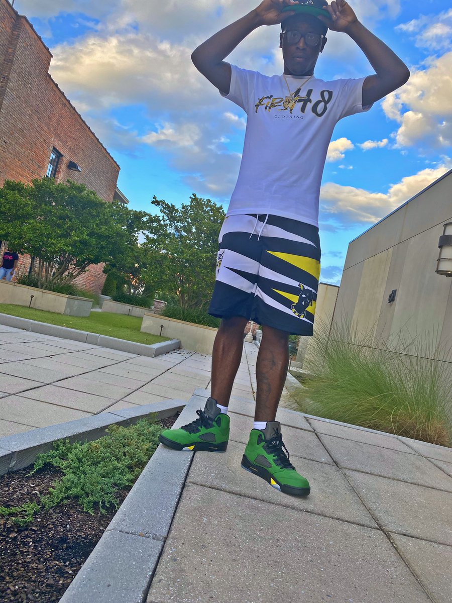 NoMove_YoMove's tweet photo. IM GOING OUT THE SAME WAY I CAME IN #HARDDDDD @1st_48clothing β οΈπ§ https://t.co/fQELa42hmy