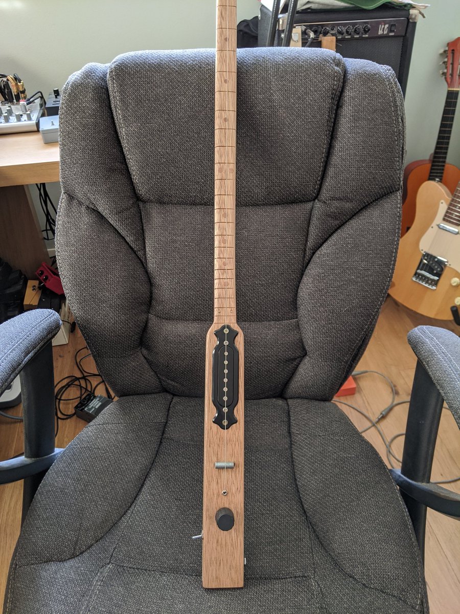 Bromman's tweet photo. My latest venture. One string electric diddlybows. Videos to follow. #diddlybow https://t.co/ddtFwnnFVp