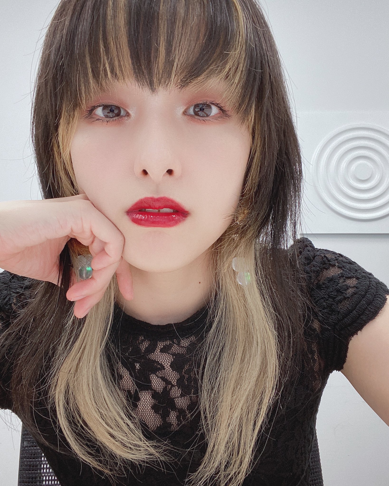 Marisa 一重だから 貧乳だから彼氏に振られたとか そもそもそんな馬鹿げた男はこちらから願い下げですし Youtubeもくだらない広告だしてんじゃないよマジで T Co 5ziwwg1x2p Twitter