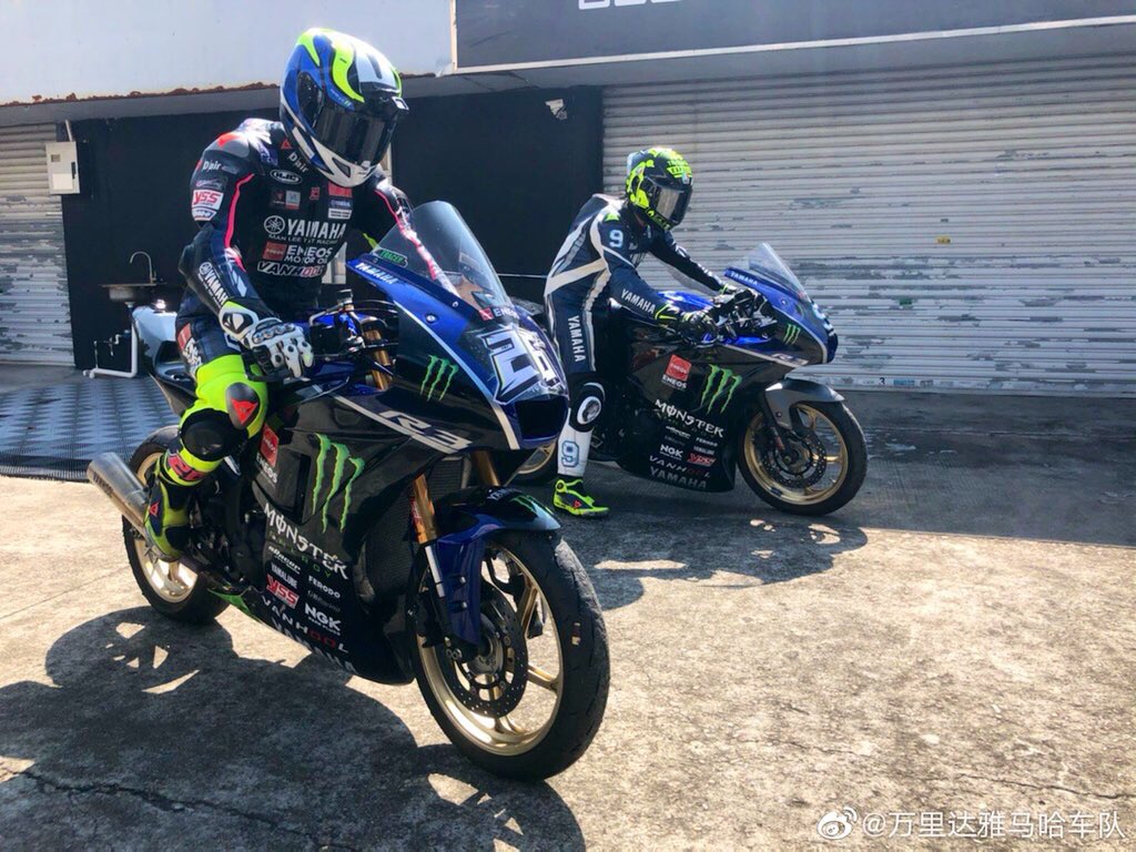 mrtracer85's tweet photo. 🏁200913 #YAMAHAMLT weibo update
ภาพถ่าย3ช็อต ในวันฝึกซ้อมของกัปตันหลี่เจิ้งเผิง No.26 และ พี่อิ่นเจิ้ง No.9
一
ลายกรงเล็บปีศาจสุดเท่✊🏻 🏁
#PENG26
#NINE09 https://t.co/9VzJY306TB
