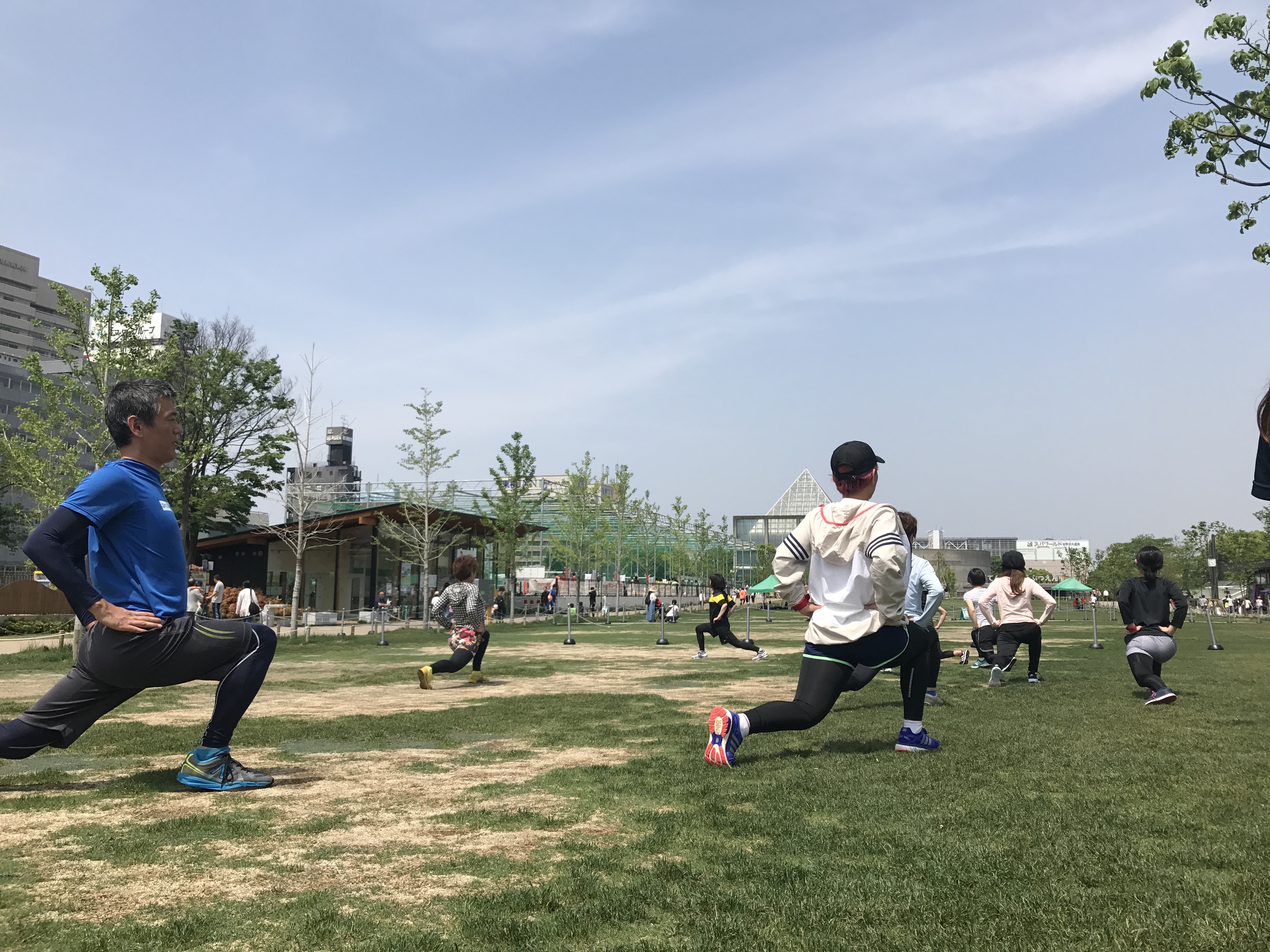 キャプテン翼スタジアム天王寺 天王寺ランニングパーク 各路線 天王寺駅 から徒歩3分 てんしば エリア内にあるランニングステーション 受付はキャプテン翼スタジアム天王寺 貸しロッカー シャワールーム 完備 通天閣やあべの