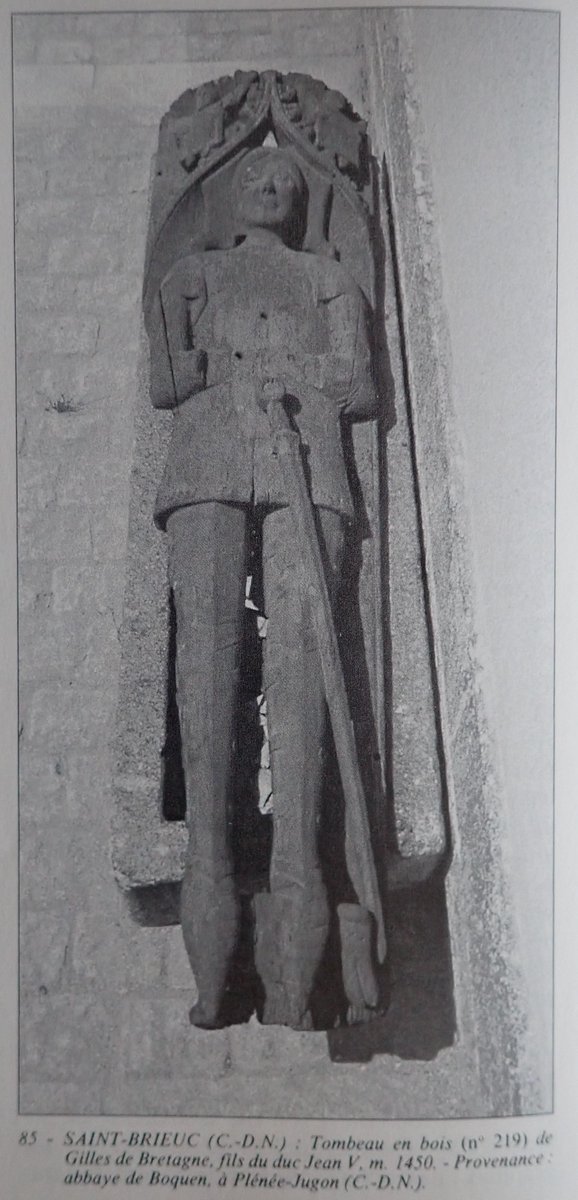 cotentinologue1's tweet photo. Gilles de Bretagne+1450 (📷Jean Yves Copy) wood effigy once #Boquen Abbey, now #St_Brieuc museum
J Y Copy didn't mention any wheel-cross slab as a grave marker at Boquen ( Art, Société et Politique au temps des Ducs de Bretagne 1986 )
@brittanyexpert @DavidPetts1 https://t.co/9yIqUVdB06