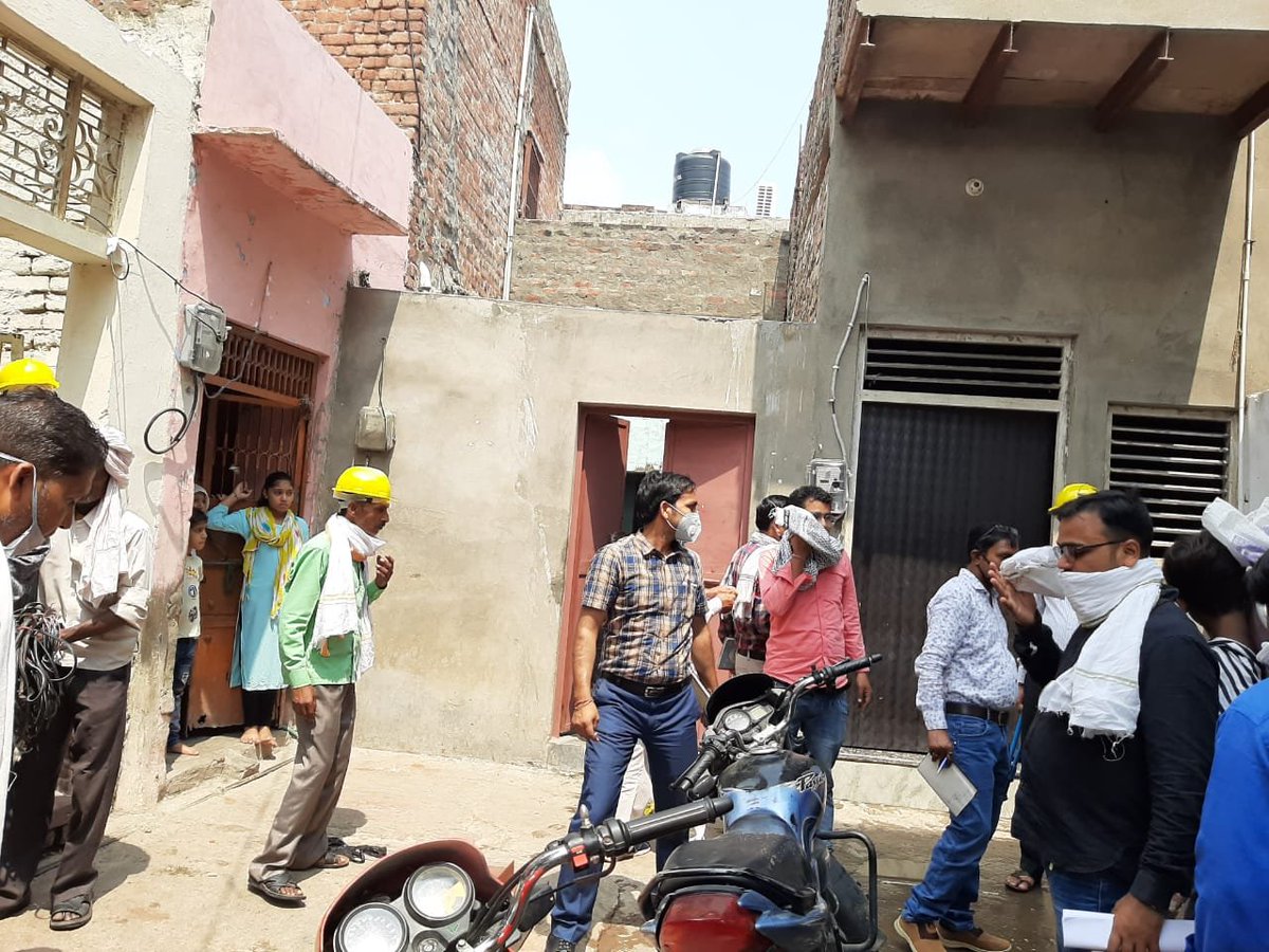राजस्व वसूली/लाइन हानिया कम करने के उद्देश्य से विद्युत विभाग एवं विजिलेंस की टीमों द्वारा लगातार चेकिंग की जा रही है। उपभोक्ताओं से अपील है कि असुविधा से बचने के लिए समय पर बिल जमा करें, वैध कनेक्शन लेकर मीटर से ही विद्युत का उपभोग करें।
