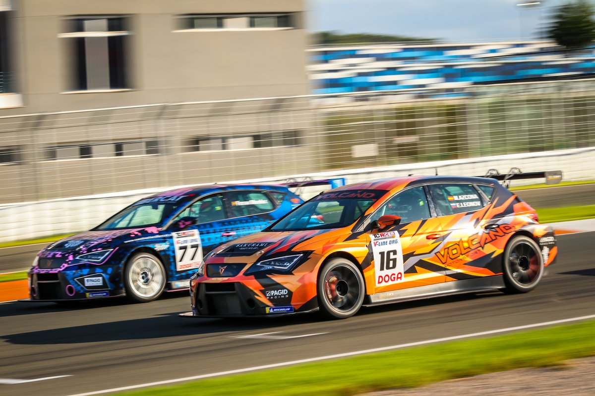 VLineOrg's tweet photo. Sunday funday ‼️🔝
👉🏼 Nos vemos en 5 días en el 3º round de la temporada #GTCER2020 #TCRCERSpain20
📍@circuitodejerez (19-20 de septiembre)
@Michelin_Sport @karbium @PAGIDRacing @DOGA_Int https://t.co/CbU6lA2bOn