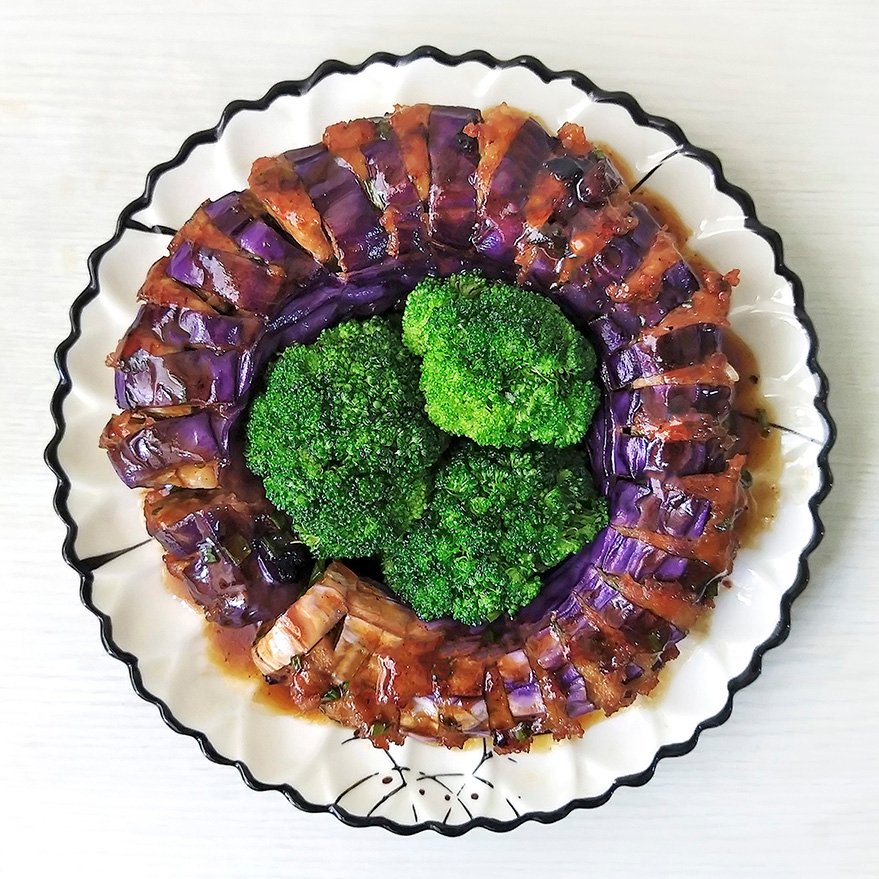 EASYCOOKatHOME1's tweet photo. 蟠龍茄子
Stuffed Eggplant with Pork and Shrimp

完整中英文食譜在此👇
https://t.co/NwbzZmMKwc

#eggplant #pork #shrimp #cooking #recipe #easyrecipe #food #easycookathome #茄子 #易家煮 #ナス #なす #豚肉 #家ご飯 #美味しい #自炊 #手料理 #料理 #簡単料理 #料理好きな人と繋がりたい https://t.co/xuacqj68wc
