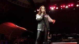 no one:me: here have a thread of every pic i have of lauren in *the fit*