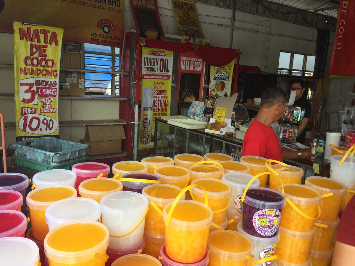 #Share #sharing #sharingiscaring #KitaKeKampung 2.0 #Shopping 🛍🛒 Nata De Coco #factory with YB @rodziah_ismail #KitaKanSekampung #PusingSelangorDulu #TravelLocal #TravelSafe @gayatravel #BudayaSelangor #tourism #Malaysia #travel #art #culture #cultural #lifestyle #life