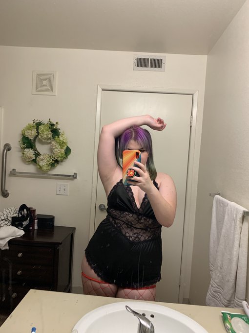 new post over on https://t.co/E4RW5b9uA1! see the full strip ;) https://t.co/VC32Ar9JHE<a href="/tag/manyvids"class="tags"><span>#manyvids</span></a>