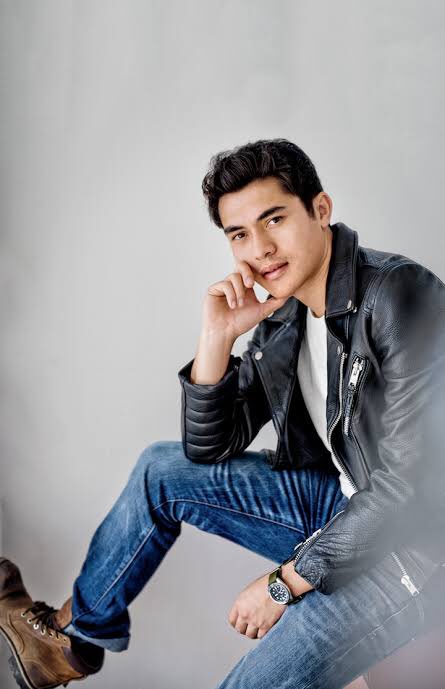 27) Henry Golding