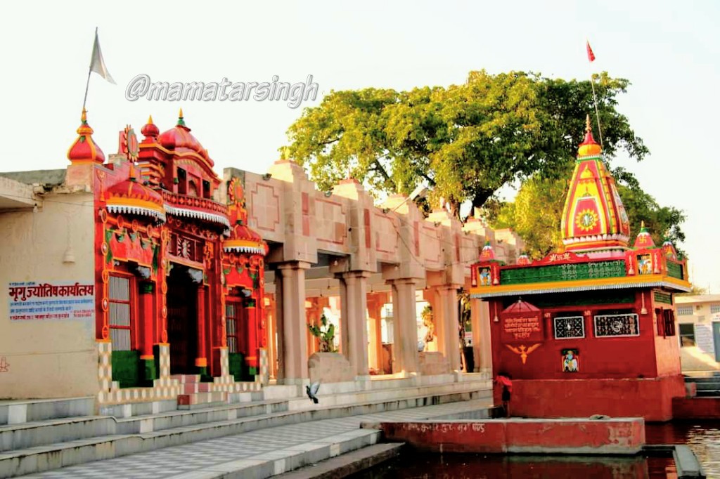 temple used to get destroyed by war in daytime and reconstructed during night everyday3. It is also believed that Draupadi washed her hairs in this Sarovar after Bheema had killed Dushashana4. Taking a dip in its holy waters on solar eclipse to pray Sun God is believed...3/6