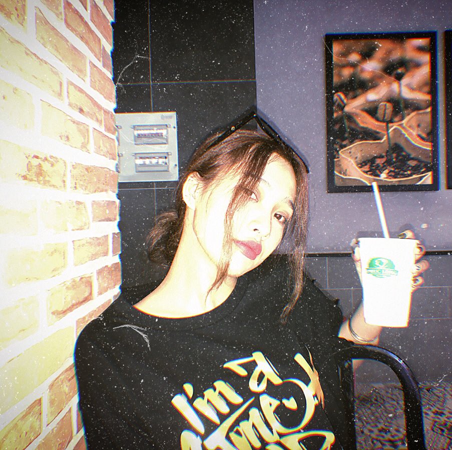 imqueenluc's tweet photo. ineedyou💚 https://t.co/82SqX5UUrL