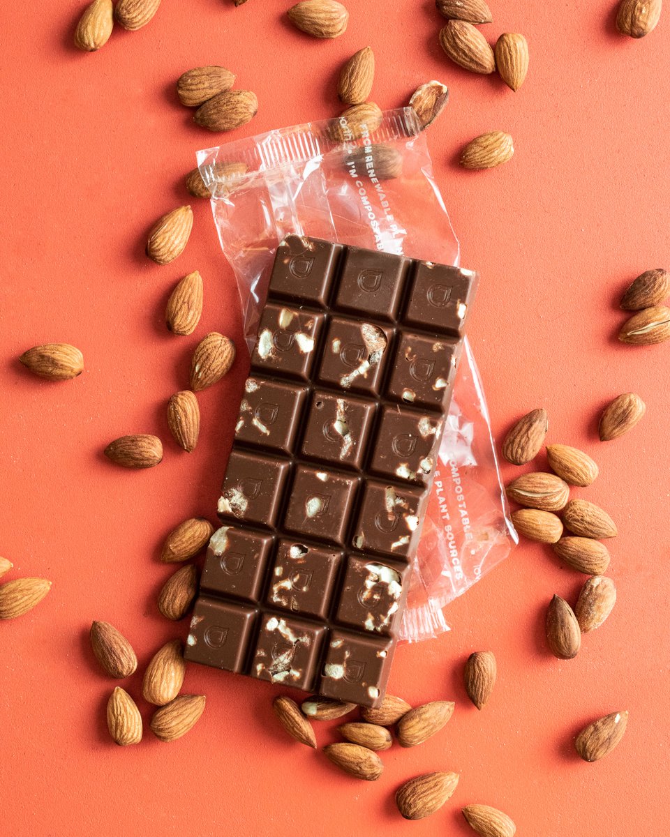 Our new #AlmondCrunch is silky smooth and full of real food - wholefood, organic, high-quality ingredients. Just all the good things! But you know what else is good? Just like all our other 80g bars, it’s wrapped in 100% compostable film. #goodontheinsideandout  😋🌱🍫✌