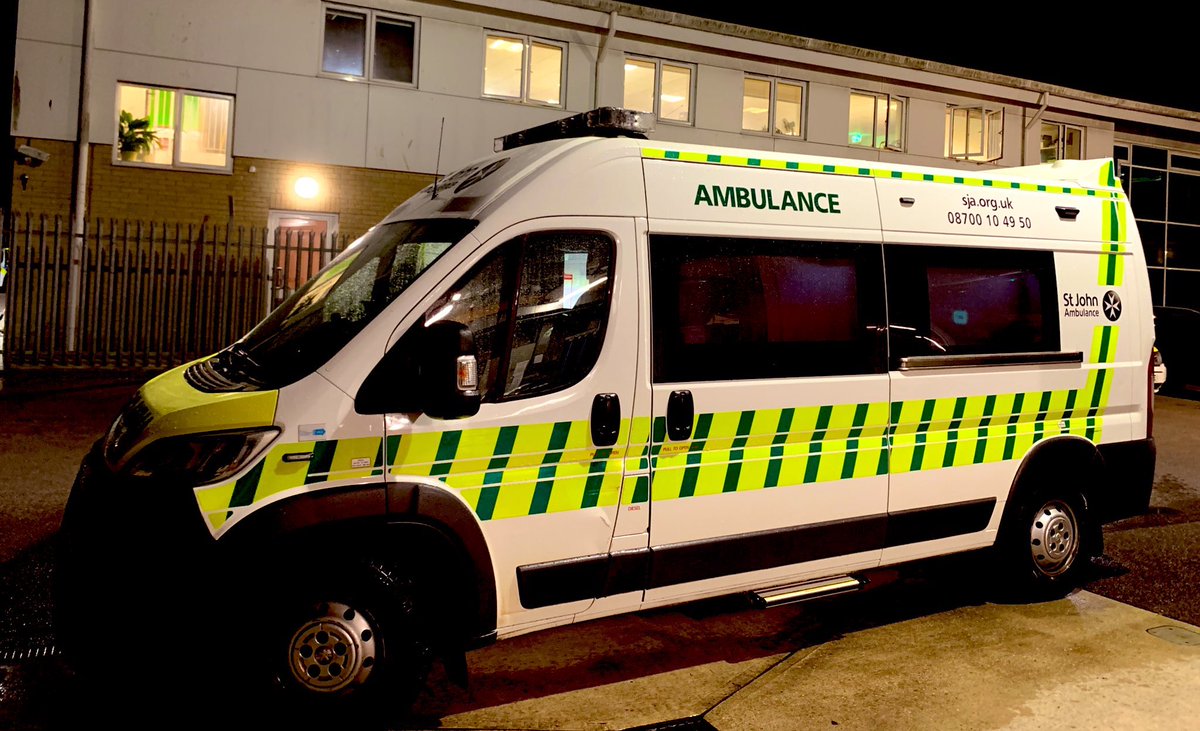 Really positive trial shift having a dedicated @stjohnambulance resource to backup @SECAmb_JRU. Great example of joint working between multiple services. Looking forward to seeing this relationship grow @Will_Bellamy! #OneTeam