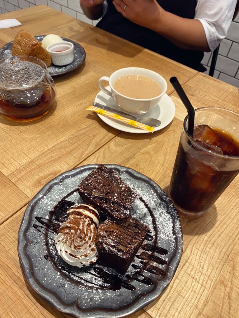 nobyu1999's tweet photo. 天気のはっきりしない日曜日🌤
近くで午後の休憩☕️
#marococo #丹波市 #カフェ #ルノー #トゥインゴ #renault #福知山市 #京都 https://t.co/zUl22uNcOI