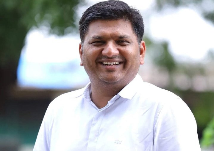 RRPSpeaks's tweet photo. उच्च व तंत्रशिक्षण राज्यमंत्री @prajaktdada जी आपणास वाढदिवसाच्या मनःपूर्वक शुभेच्छा, आपणास आरोग्यसंपन्न दीर्घायुष्य लाभो ही सदिच्छा. https://t.co/Vsfwv9qLVu