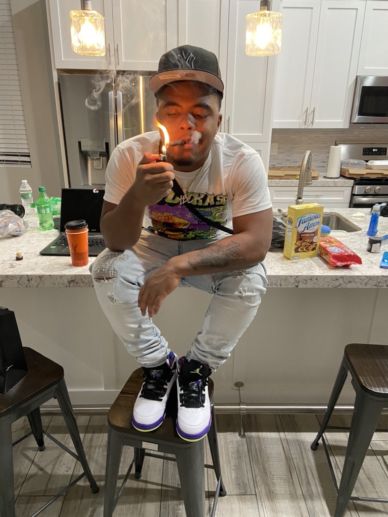 DelvondreJ's tweet photo. “THEY SHOULDN’T HAVE NEVER TRIED TO COUNT ME OUT, NOW ITS TOO LATE TO TRY TO COUNT ME IN ‼️ I WENT HARD FOR 2 YEARS STRAIGHT & ALL THAT A NIGGA WANTED WAS TO WIN” 🐐
#MGMF📈
#YBC💚💕
#LIFEAFTERBONDOTW‼️ https://t.co/Q2lHt6iD5L
