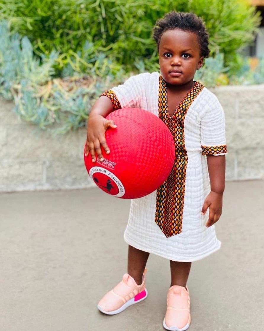 Wearing handmade, handwoven luxury Ethiopian linen to play kickball. 
This is what happens when you are an athletic princess. My very own #serenawilliams #athleticprincess #BlackGirlMagic #BlackGirlsRock #Ethiopian