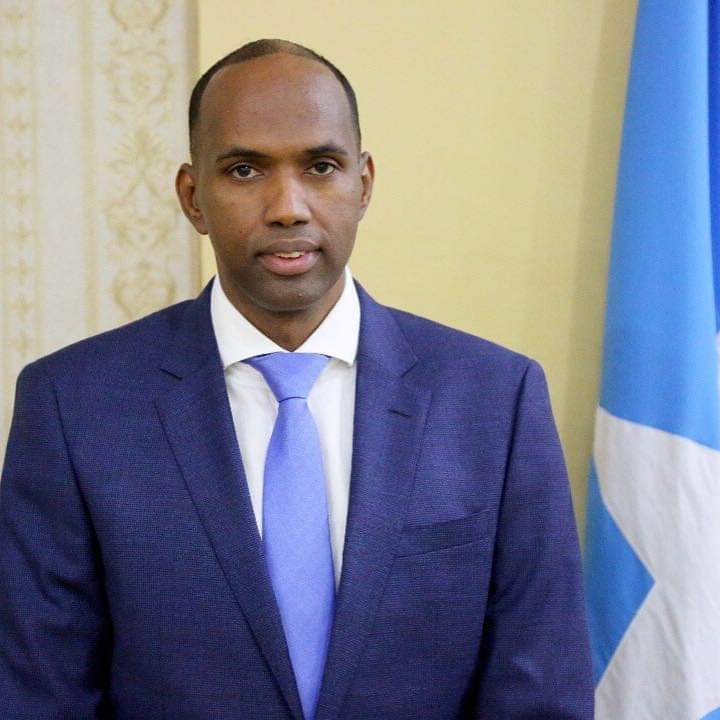 liinle's tweet photo. Somalia marka uu qof masul ah dhaco hanti umadeed ee uu xasuuq iyo tacadiyo bili aadanimo sameyo wax la xisaabtamana uu waayoo ayuu wali soo doonaa jago uu kusii wado tacadiyada uu sameeyay.

Khayrow Jubaland iyo konfur galbed kuma hilmamayso
@HassanAKhaire https://t.co/UBWvH660jp
