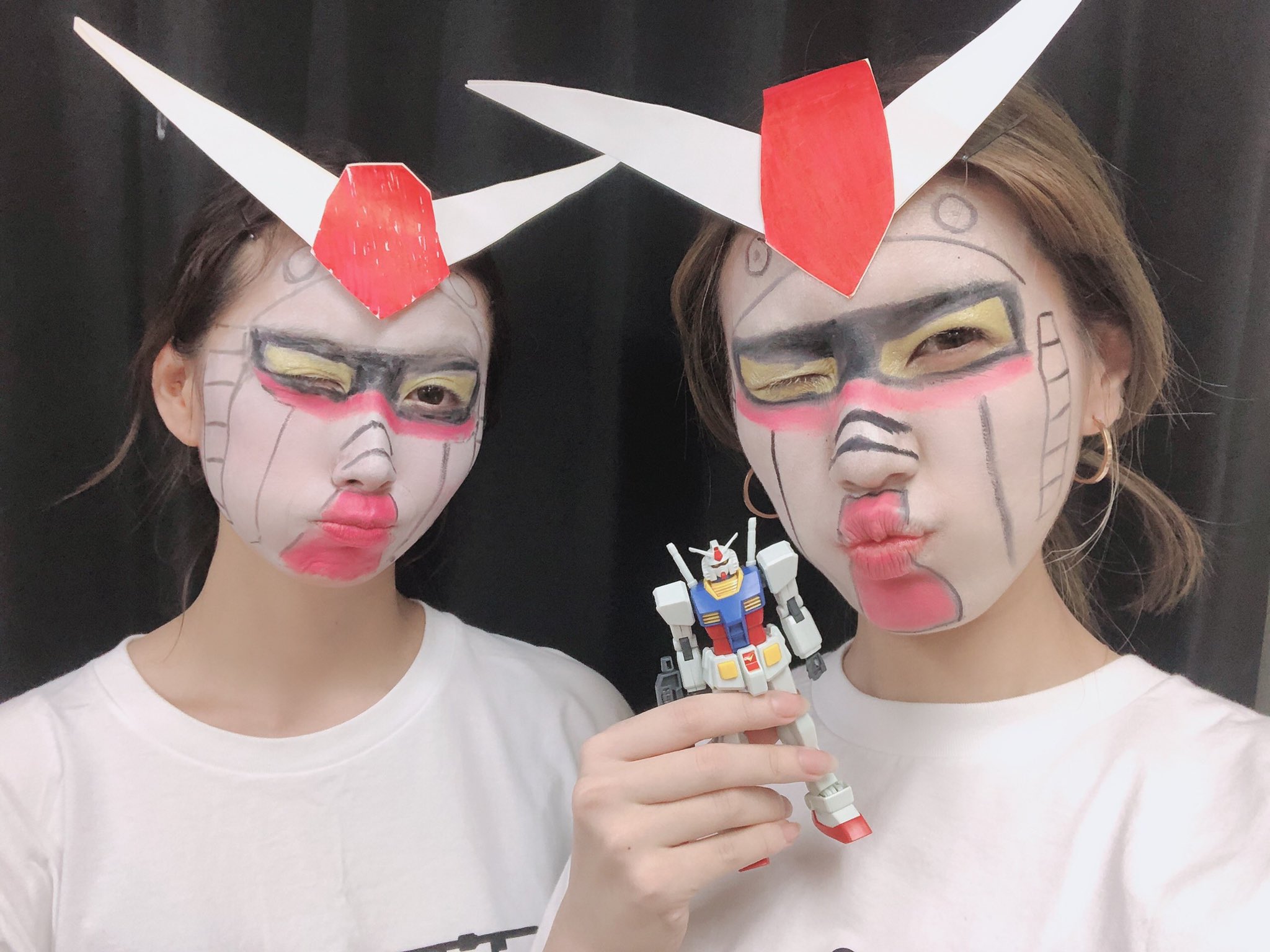 底辺ガンプラ女子 Mikaﾁｬﾝ 俺がガンダムだ ガンプラ女子が本気を出したらガンダムになった 今年のハロウィンはお家ガンダムおすすめ ガンプラ女子 ガンプラ ガンダム コスプレ Rx7 T Co 1ojqieiupn Twitter