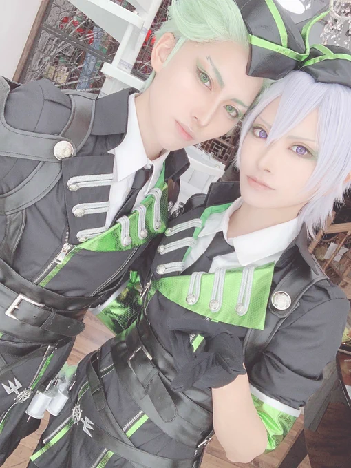 ツイステ / コスプレ

シルセベ〜!⚔️⚡️
護衛ちゃんめっちゃ可愛いすこ?
背骨がんばった! 