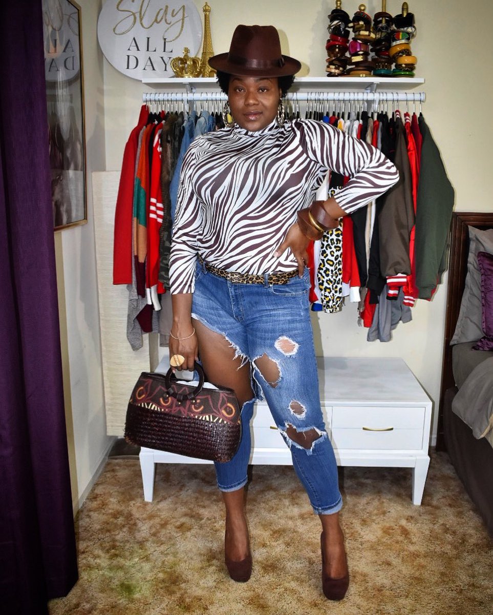 PlusDuchess's tweet photo. Cocoa girl❤️
#TallGirlsBeLike #TallNCurvy #PlusModelDianna #TallInfluencer #NewInfluencer #MicroInfluencer #PlusDuchess #LoveDuchess #UnapologeticallyTall #Glamazon #TallFashion #TallGirlStyle #EmbraceYourHeight #Tall #LongLegs #StandingTall #DopeTallGirl #TallLife https://t.co/lKP3tYAwD6