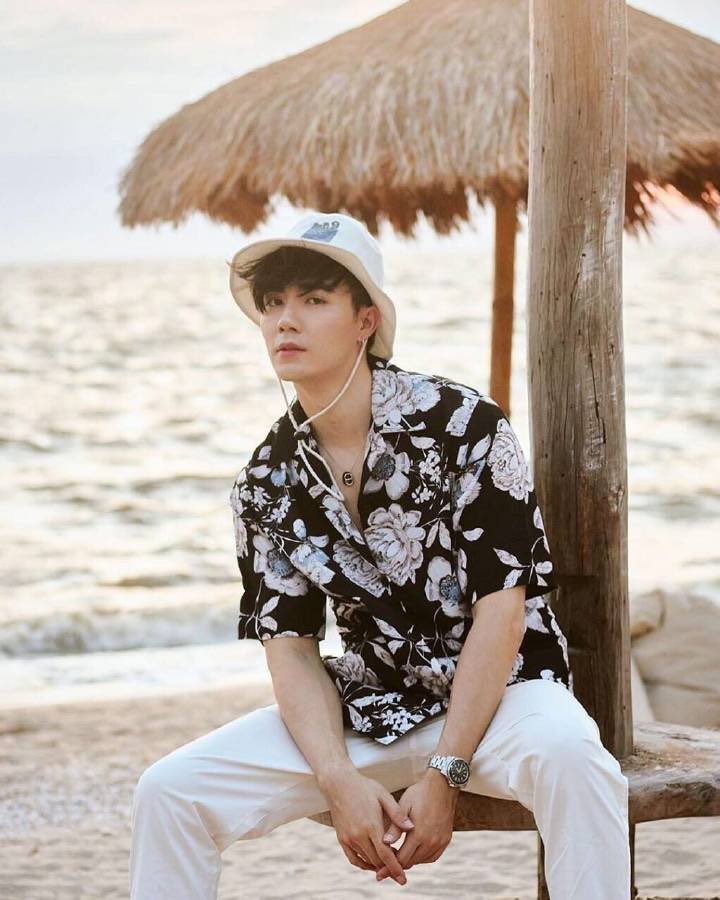 Alice5283's tweet photo. I hope you will always be happy, you will always be my sunshine

 #ZeeZunShineBDMT https://t.co/wnm7xylJsY