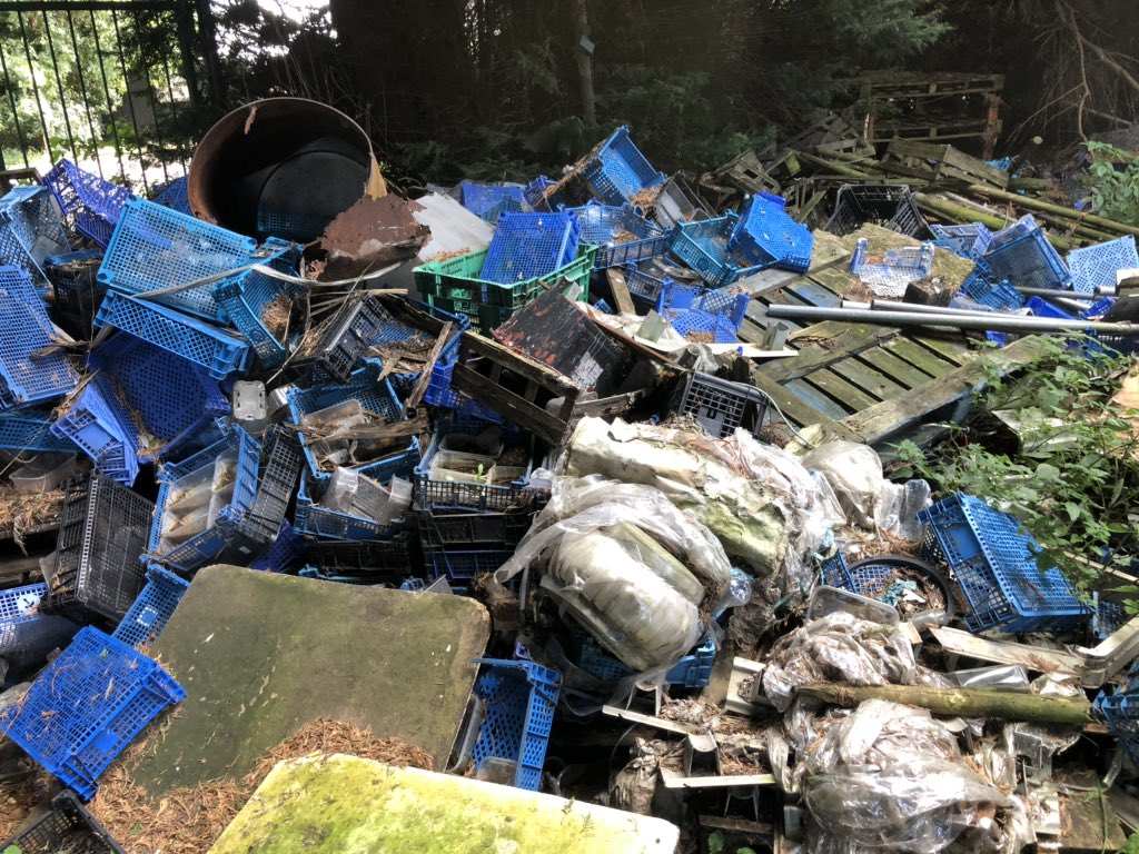 We are busy keeping Britain tidy !!