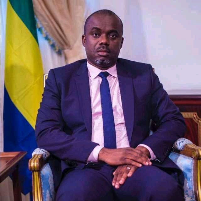Joyeux anniversaire homme humble, respectueux de nos valeurs ,toujours à la recherche du bonheur de son prochain.
Kaiser.