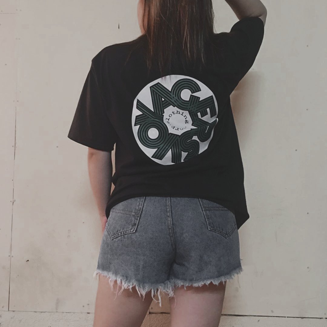 VoyagerStore's tweet photo. What's up Lasallians! ✨

You can now get these newly-designed Animo La Salle shirts 💚

✨ Go share it to your classmates and friends!! ✨

#AN1MO 
#VOYAGERS https://t.co/jYcfIE5uuW