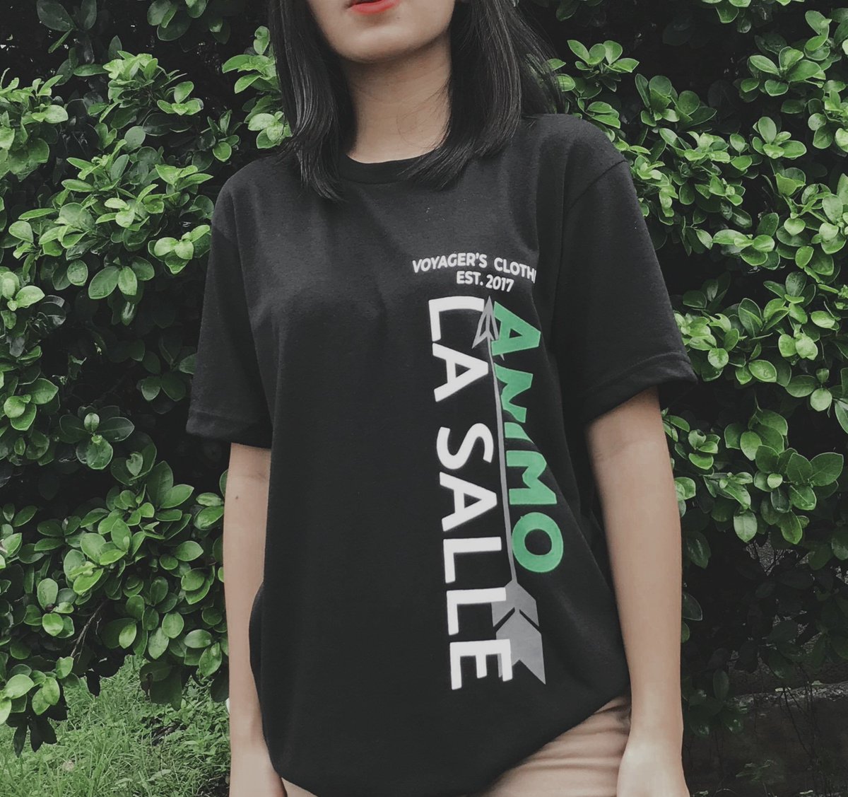 VoyagerStore's tweet photo. What's up Lasallians! ✨

You can now get these newly-designed Animo La Salle shirts 💚

✨ Go share it to your classmates and friends!! ✨

#AN1MO 
#VOYAGERS https://t.co/jYcfIE5uuW