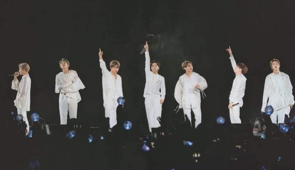 I'm an army but I don't see anything wrong with this statement "BLACKPINK PAVED THEIR OWN WAY". I mean everyone paved their own way to reach where they are right now. I don't like to discredit other artist's hardwork. If other artist have said that BTS PAVED THE WAY for them +