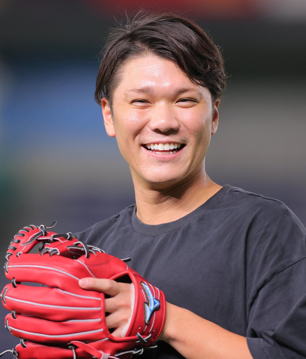 adidas techfit ジャイアンツ坂本勇人　実使用　半袖 練習風景から🏟️】 #坂本勇人 キャプテンもトレーニングウェアで