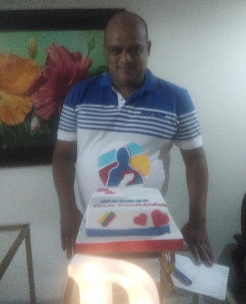 fernanecamargo's tweet photo. Por que la felicidad es tener claro los ideales sin miedo a lo que piensen los demás #wandermedina ⁦@AlvaroUribeVel⁩  ⁦@chuchoagudelo1⁩  @centrodemocratico  ⁦#parchedelcapuchino ⁦@PalomaValenciaL⁩  ⁦@charoguerra⁩  ⁦@MariaFdaCabal⁩ https://t.co/mnYXKOX58g