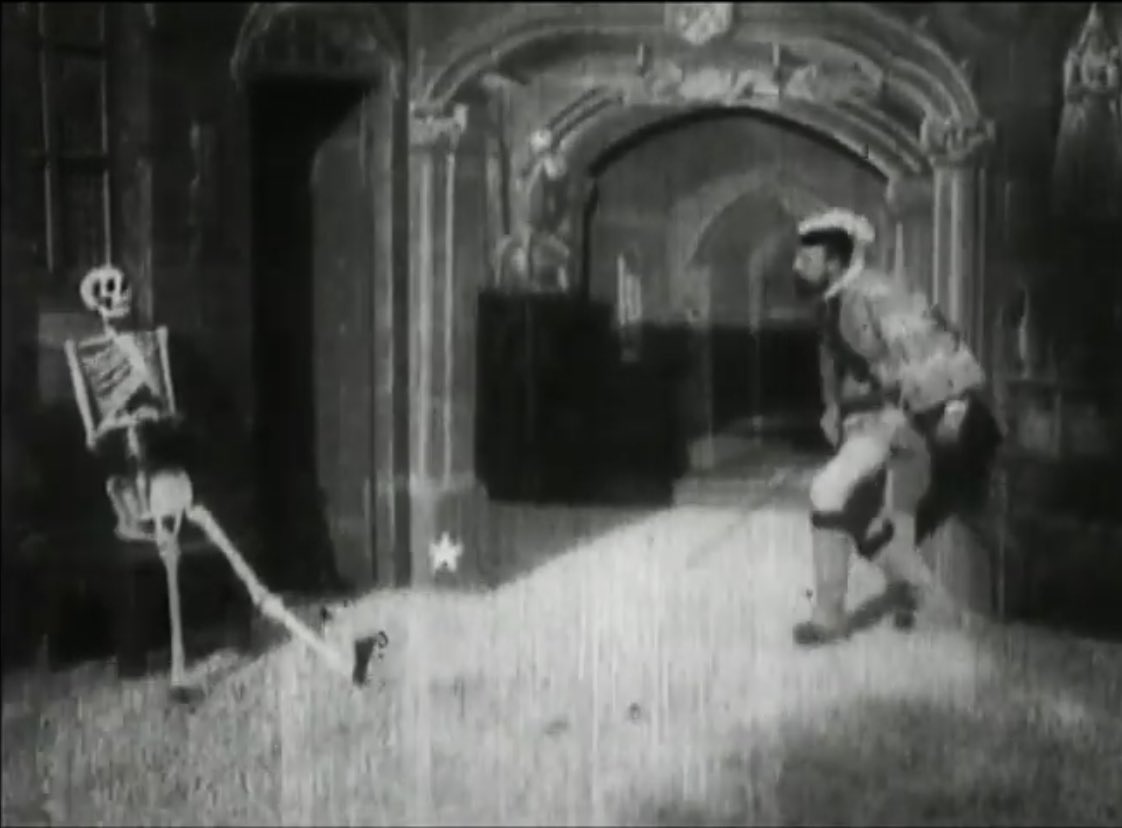 G1OSER's tweet image. 🎞️ #1fotograma  #1frame  📽️ Le Manoir du diable (1896) Dir.: Georges Méliès Cin.: Georges Méliès 📽️  #oneperfectshot #horrorfilms