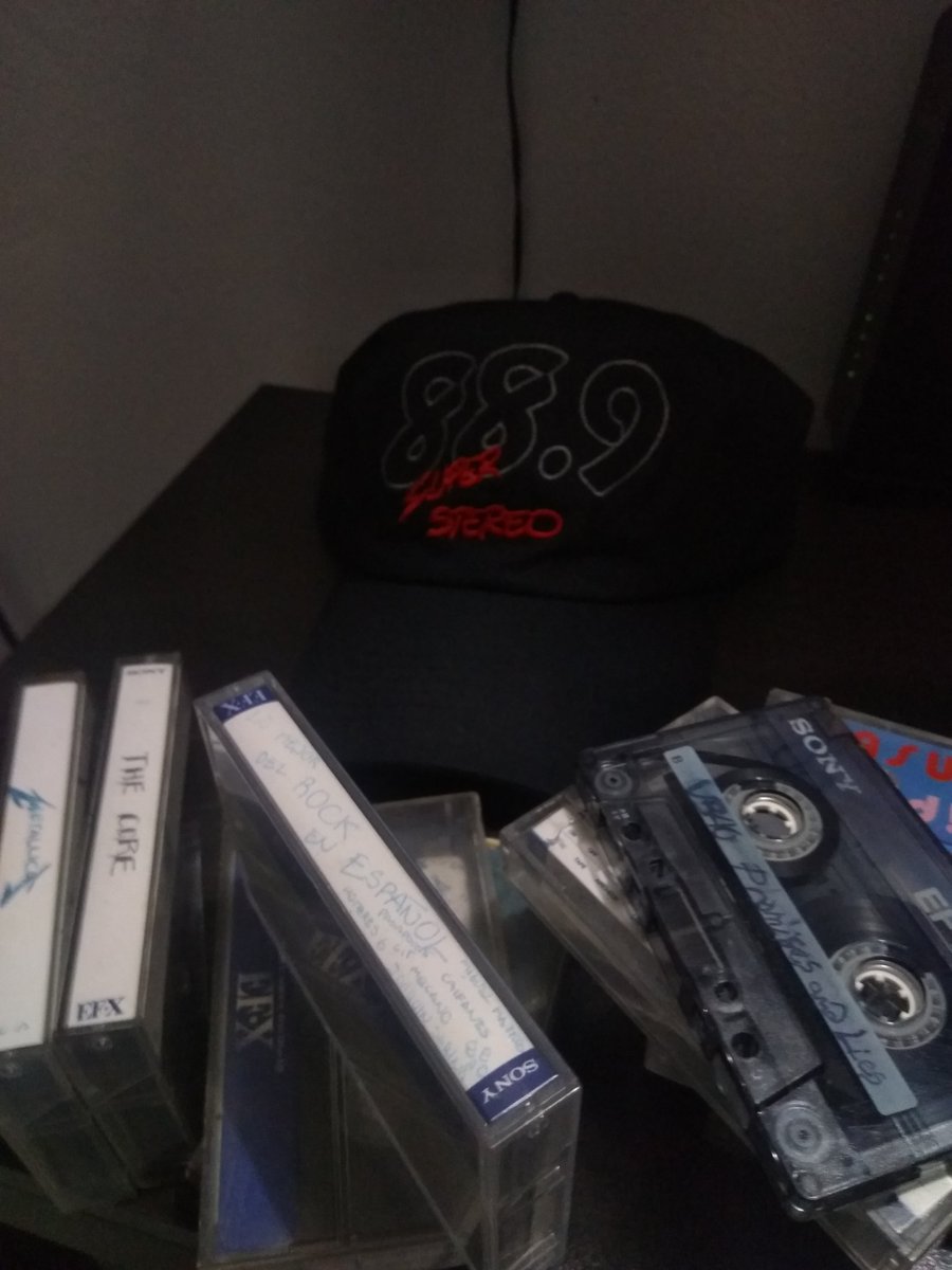 maosegurar's tweet photo. #aquenomeduermo
@FerPava88
@DiMotori
@alejogomezur
@amayamario
@rayoenorbita
#superseguidores
#yocrecicon889
#siempreon
#chicasON Mis cassettes https://t.co/ZJk8mmOQEv