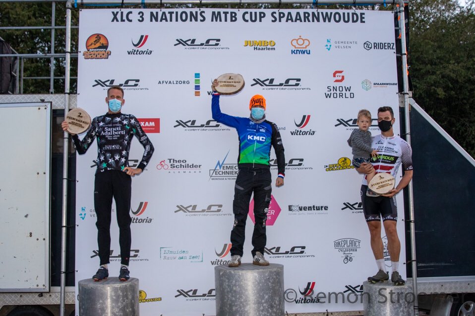 KMC mountainbiketeam (@mtbteam_com) on Twitter photo 🏆 Schitterende overwinning voor Ramses in de 3-uurs race gisteren in Spaarnwoude. <a href="/rozanneslik/">Rozanne Slik</a> finished als 14e in het mannen veld 💪🏻
📷 Remon Stroomer 🏆 Schitterende overwinning voor Ramses in de 3-uurs race gisteren in Spaarnwoude. <a href="/rozanneslik/">Rozanne Slik</a> finished als 14e in het mannen veld 💪🏻
📷 Remon Stroomer