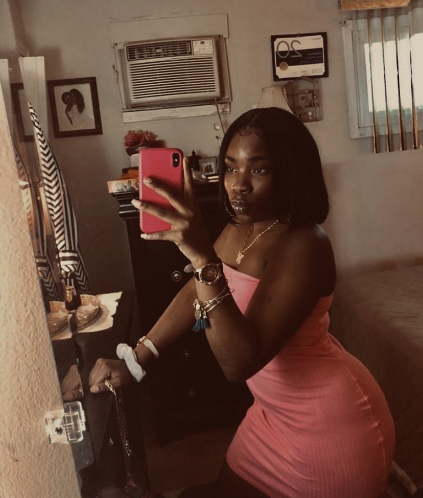 RubiTribz's tweet photo. tribute my friend for my nudes😙 #cumtribute #cocktribute https://t.co/HYFgrQeduO