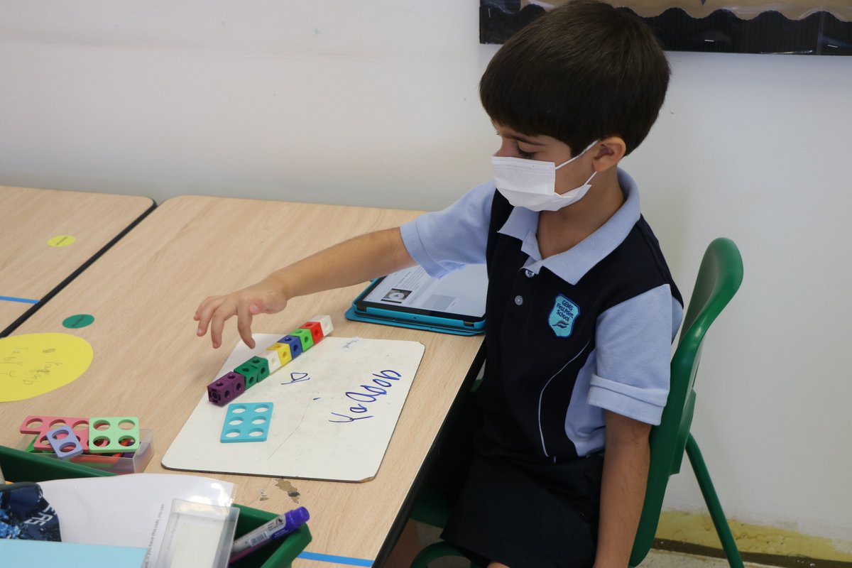 GEMSFPS's tweet image. Our year 1 students are busy learning to write and count to 20 - the playdough method is a winner! #FPSEducation #Year1 #learningtocount #numbersto20