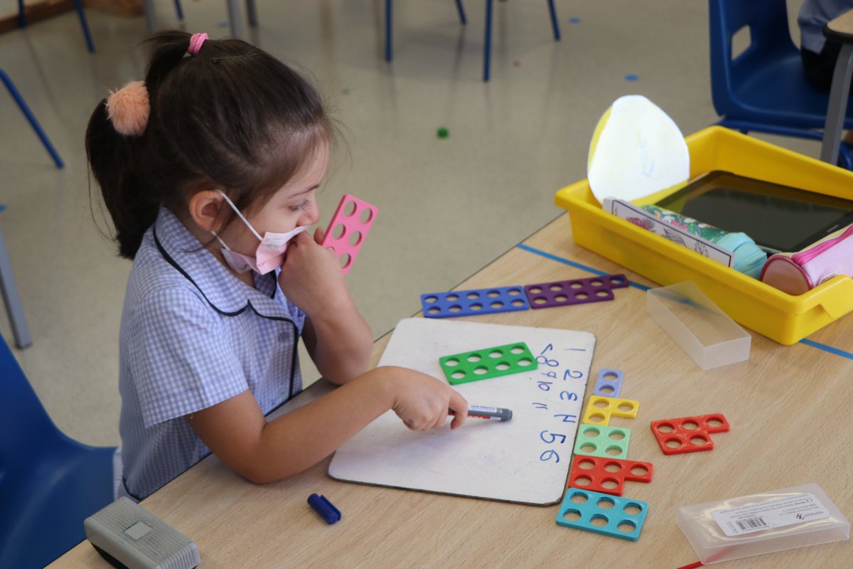 GEMSFPS's tweet image. Our year 1 students are busy learning to write and count to 20 - the playdough method is a winner! #FPSEducation #Year1 #learningtocount #numbersto20