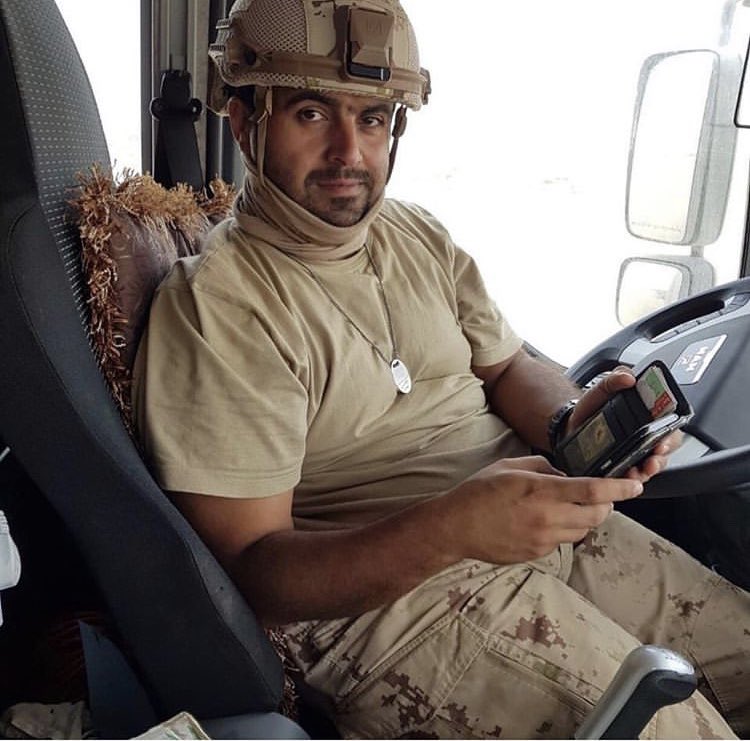 damoa_alsamt's tweet photo. رجال صدقوا ماعاهدوا الله عليه
أدوا الامانة وقدموا أرواحهم
فداءً للوطــن💔
في مثل هذا اليوم تلقينا خبر
استشهاد بطل من أبطال #الوطن🇦🇪
مرت سنه على رحيلگ يالغالي
مضت الدنيا وكأننا نفتقدگ
بالأمس ولازال خبر وفاتك عالق في مسمعي
ولازال قلبي مكسور بفقدك
#ناصر_محمد_الكعبي
#شهداء_الإمارات https://t.co/6bzTZkmgGW