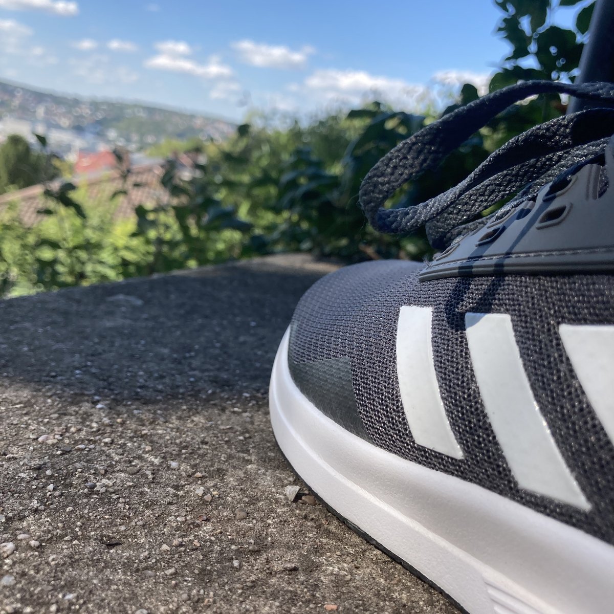 dan1axt's tweet photo. Sunday morning run #Stuttgart https://t.co/kpg4UmR9Cd