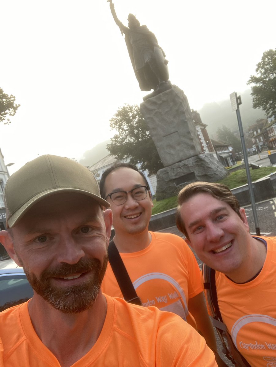 BecksGoGlobal's tweet photo. Out for a Sunday stroll. 2 of us have taken it seriously. One’s carrying a man bag! #naomihouse #clarendonwaywalk https://t.co/N9EZYLS6VM https://t.co/QnB3nvLfBi